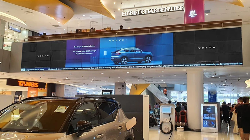vivocity-mega-screen